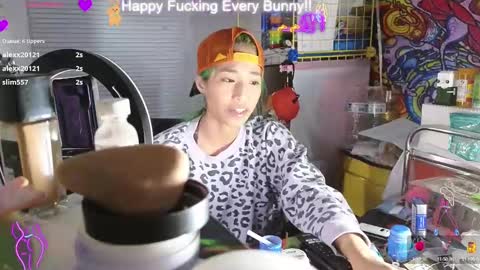 Snapshot of bunnycheekz chatting on January 2025 05:03:02 AM Tokki  bunny  online show from January 2025 05:03:02 AM