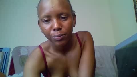 bunnydiva_ online show from December 2025 04:45:02 PM