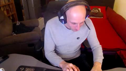 Gnther online show from October 2025 02:59:01 AM