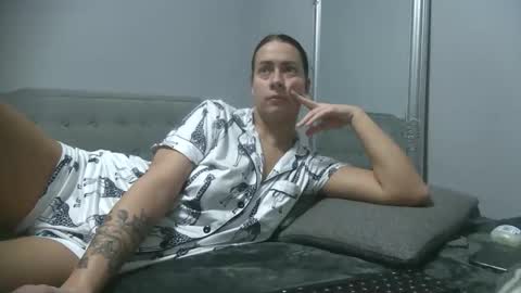 bunnyela online show from January 2026 11:15:02 AM