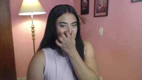 bunnyEmilyR0s33 online show from April 2026 02:55:02 PM