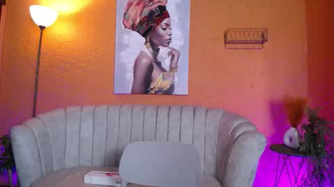 ANASTASIA online show from October 2025 12:17:01 PM