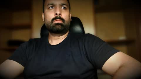 Hairy Arabian online show from October 2025 03:37:02 AM