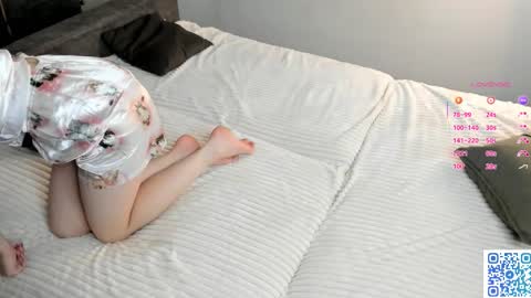 Snapshot of burnletitallburn chatting on March 2025 01:25:02 AM Jessica online show from March 2025 01:25:02 AM