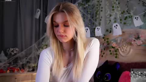 Snapshot of burnletitallburn chatting on October 2025 01:50:02 PM Jessica online show from October 2025 01:50:02 PM