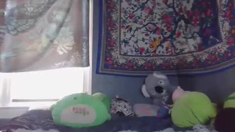 Snapshot of burnthemail chatting on February 2025 07:10:02 PM lilly online show from February 2025 07:10:02 PM