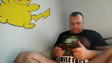 Snapshot of bury703709 chatting on December 2024 10:56:02 AM Creazy dad online show from December 2024 10:56:02 AM