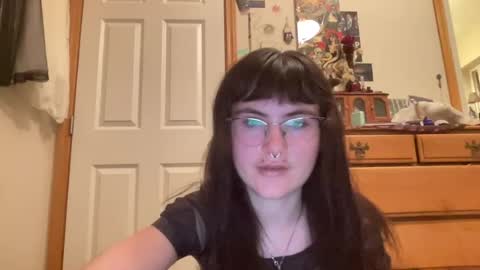 Snapshot of bushbabe3008 chatting on July 2026 06:42:02 AM esme gray online show from July 2026 06:42:02 AM