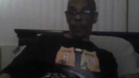 Busturgutzgd1 online show from December 2024 06:42:02 AM