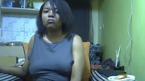 busty kenzi online show from January 2025 10:01:02 PM