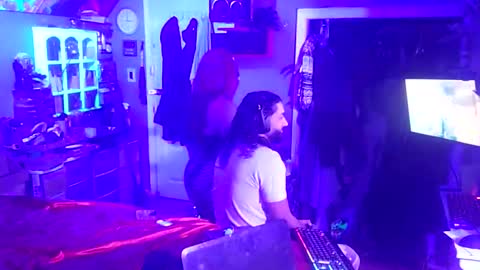 Snapshot of busybee83 chatting on January 2025 05:54:02 AM busybee83 online show from January 2025 05:54:02 AM