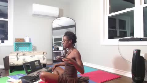 Goddess online show from September 2025 05:12:01 AM