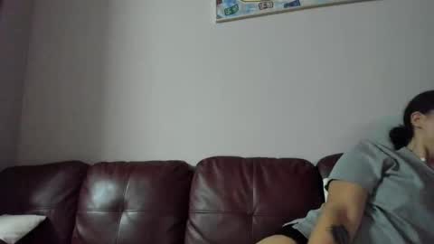 butter_pecanxoxo online show from September 2025 03:55:02 AM