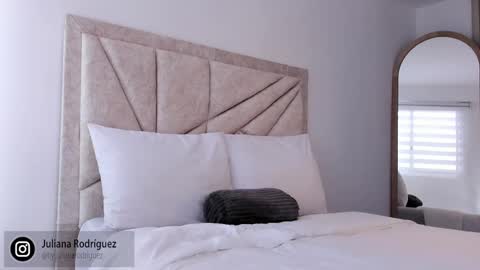 Snapshot of by_juliana chatting on September 2025 09:15:02 PM online show from September 2025 09:15:02 PM