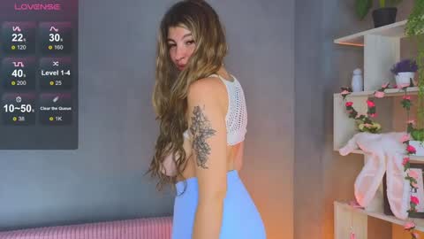 Kira online show from January 2025 11:07:02 AM