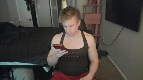 Snapshot of c00ki3m0nstr chatting on May 2026 07:42:02 PM c00ki3m0nstr online show from May 2026 07:42:02 PM