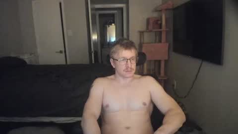 Snapshot of c00ki3m0nstr chatting on June 2026 02:14:01 AM c00ki3m0nstr online show from June 2026 02:14:01 AM