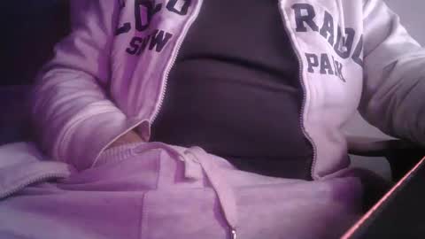 Snapshot of c534963 chatting on January 2025 10:43:02 PM supersperm online show from January 2025 10:43:02 PM