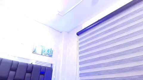Snapshot of c_fox_ chatting on January 2025 06:13:02 AM Carolina online show from January 2025 06:13:02 AM