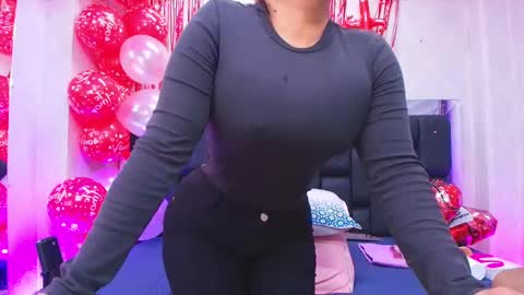 Snapshot of c_fox_ chatting on February 2025 03:07:02 AM Carolina online show from February 2025 03:07:02 AM