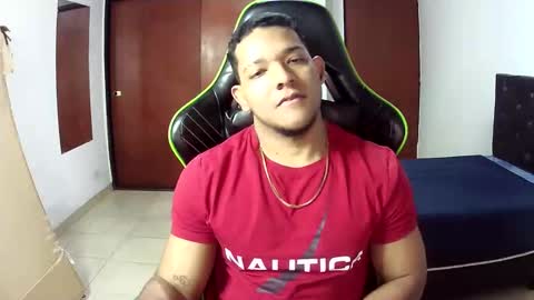 Snapshot of caballerozodi chatting on October 2025 03:20:02 PM caballerozodi online show from October 2025 03:20:02 PM