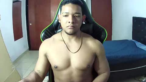 Snapshot of caballerozodi chatting on October 2025 08:15:02 AM caballerozodi online show from October 2025 08:15:02 AM