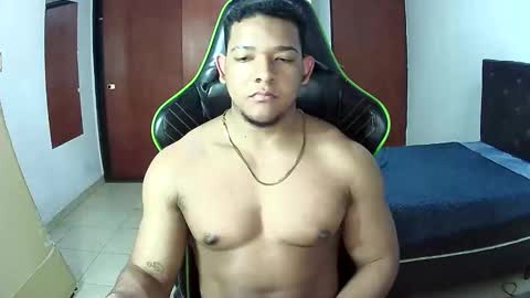 Snapshot of caballerozodi chatting on October 2025 02:15:01 AM caballerozodi online show from October 2025 02:15:01 AM