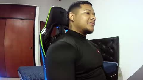 Snapshot of caballerozodi chatting on October 2025 03:29:02 PM caballerozodi online show from October 2025 03:29:02 PM