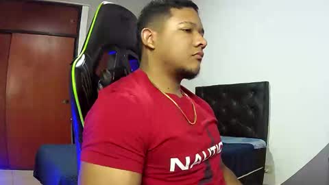 Snapshot of caballerozodi chatting on October 2025 10:11:01 PM caballerozodi online show from October 2025 10:11:01 PM