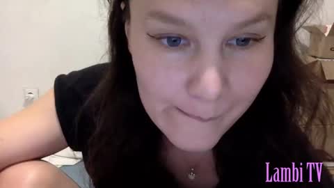 Snapshot of caffeinated_lamb chatting on December 2024 07:21:01 PM Lamb online show from December 2024 07:21:01 PM