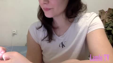 Snapshot of caffeinated_lamb chatting on December 2024 07:22:01 PM Lamb online show from December 2024 07:22:01 PM