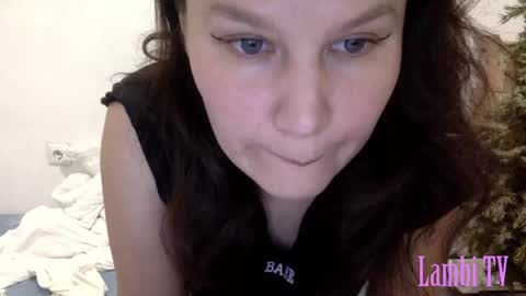 Snapshot of caffeinated_lamb chatting on January 2025 07:29:01 PM Lamb online show from January 2025 07:29:01 PM