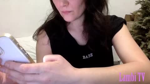 Snapshot of caffeinated_lamb chatting on January 2025 07:15:01 PM Lamb online show from January 2025 07:15:01 PM