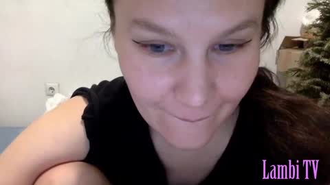 Snapshot of caffeinated_lamb chatting on January 2025 07:15:01 PM Lamb online show from January 2025 07:15:01 PM