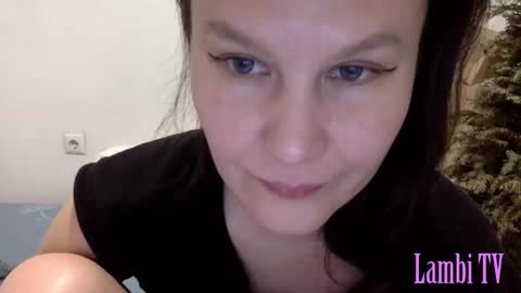 Snapshot of caffeinated_lamb chatting on January 2025 07:13:02 PM Lamb online show from January 2025 07:13:02 PM