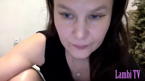 Snapshot of caffeinated_lamb chatting on February 2025 07:23:02 PM Lamb online show from February 2025 07:23:02 PM