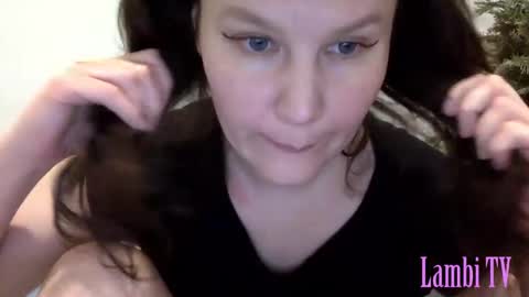 Snapshot of caffeinated_lamb chatting on February 2025 07:28:01 PM Lamb online show from February 2025 07:28:01 PM