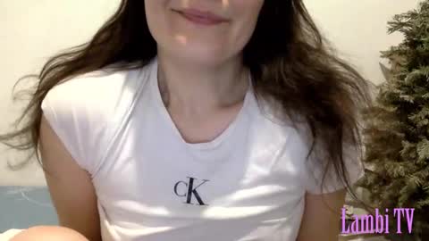 Snapshot of caffeinated_lamb chatting on February 2025 07:23:01 PM Lamb online show from February 2025 07:23:01 PM