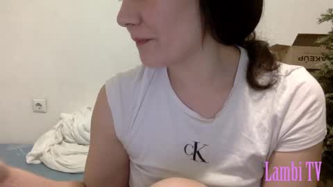 Snapshot of caffeinated_lamb chatting on February 2025 07:21:01 PM Lamb online show from February 2025 07:21:01 PM