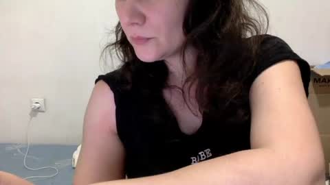 Snapshot of caffeinated_lamb chatting on September 2025 06:08:02 PM Lamb online show from September 2025 06:08:02 PM