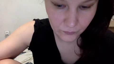 Lamb online show from December 2025 07:00:01 PM