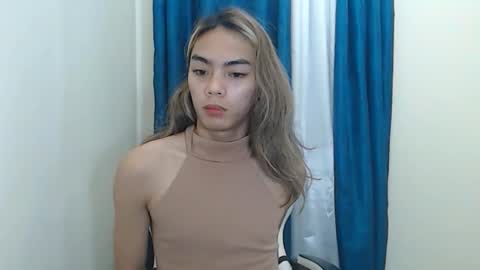 caitessa_bellemoir online show from April 2026 04:17:02 PM