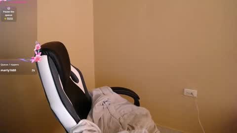 caliope_goddess1 online show from February 2025 07:09:01 PM