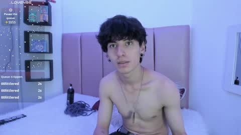 Snapshot of caliope_morfeo chatting on December 2024 04:05:02 PM Calipe Morfeo online show from December 2024 04:05:02 PM
