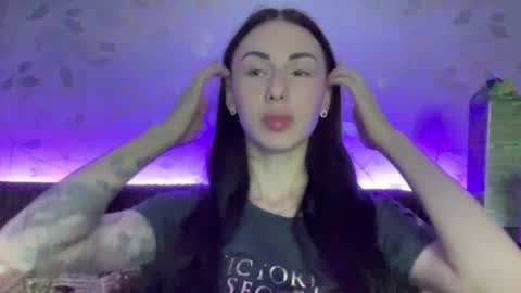 Anna online show from March 2025 08:05:01 PM