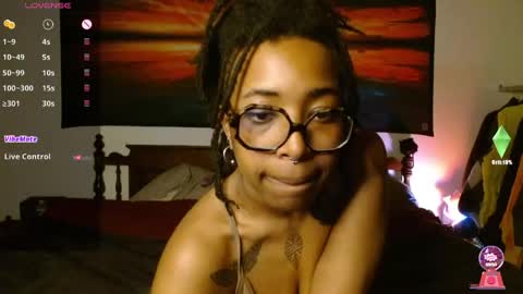 Snapshot of call_me_hedone chatting on April 2026 08:37:02 PM Hedone online show from April 2026 08:37:02 PM