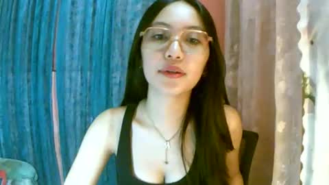 Snapshot of calla_freya chatting on October 2025 03:10:02 AM Freya online show from October 2025 03:10:02 AM