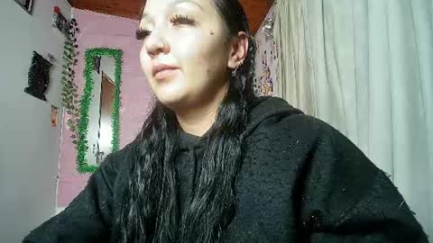 Snapshot of callme_lolas chatting on July 2026 06:47:02 AM paula online show from July 2026 06:47:02 AM