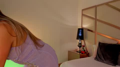 Anna Banana online show from February 2025 01:45:02 AM