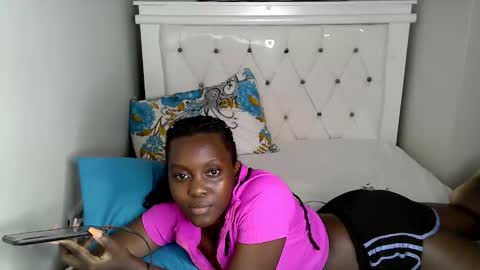 Snapshot of callmemonday chatting on September 2025 08:20:02 PM Monday online show from September 2025 08:20:02 PM